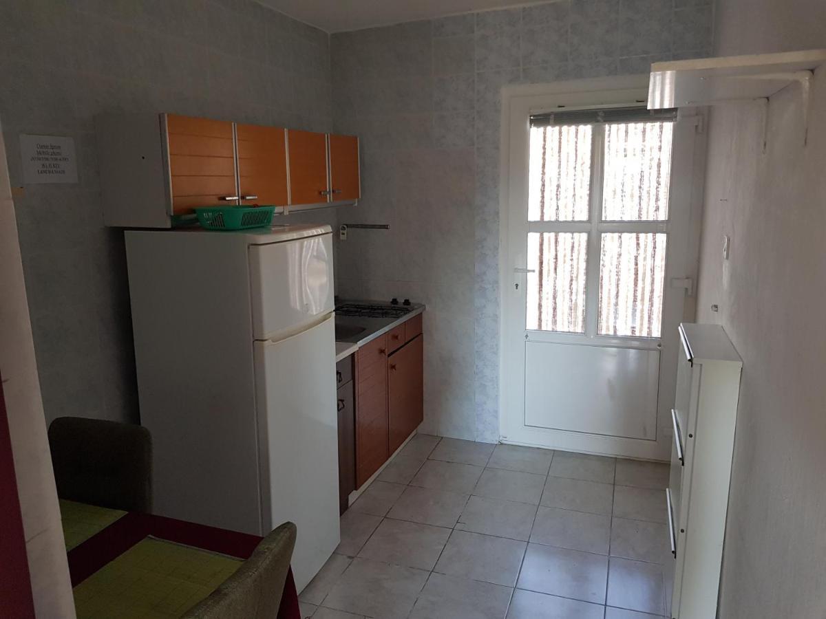 Apartments Nikol Лопар Екстер'єр фото