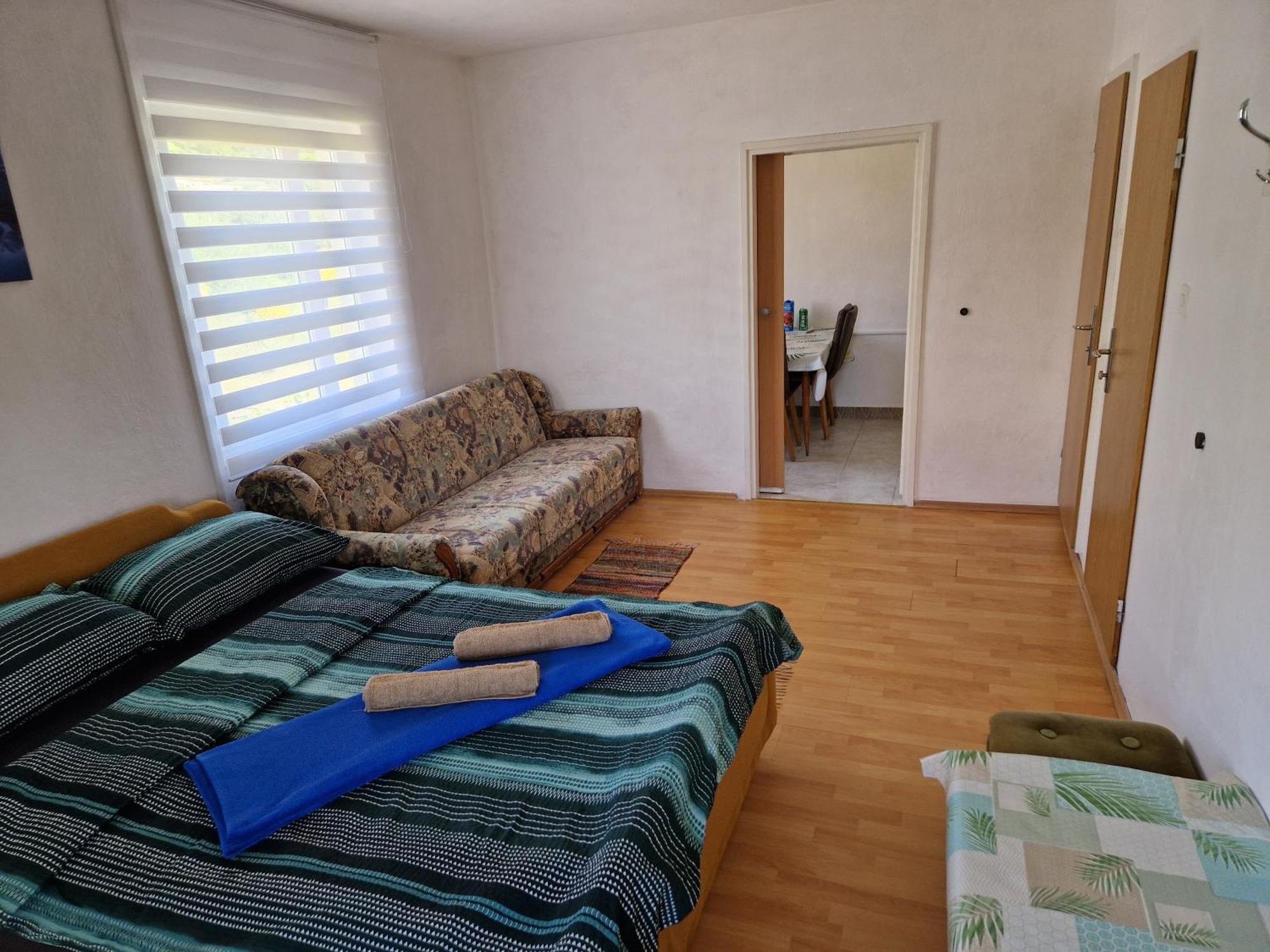 Apartments Nikol Лопар Екстер'єр фото