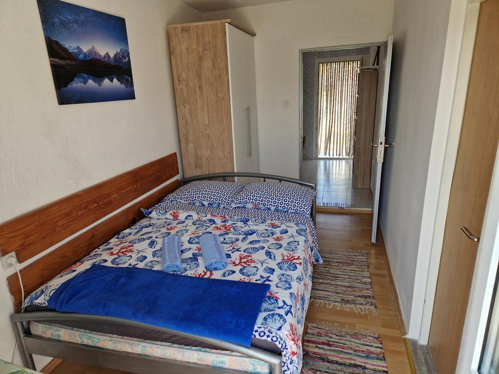 Apartments Nikol Лопар Екстер'єр фото
